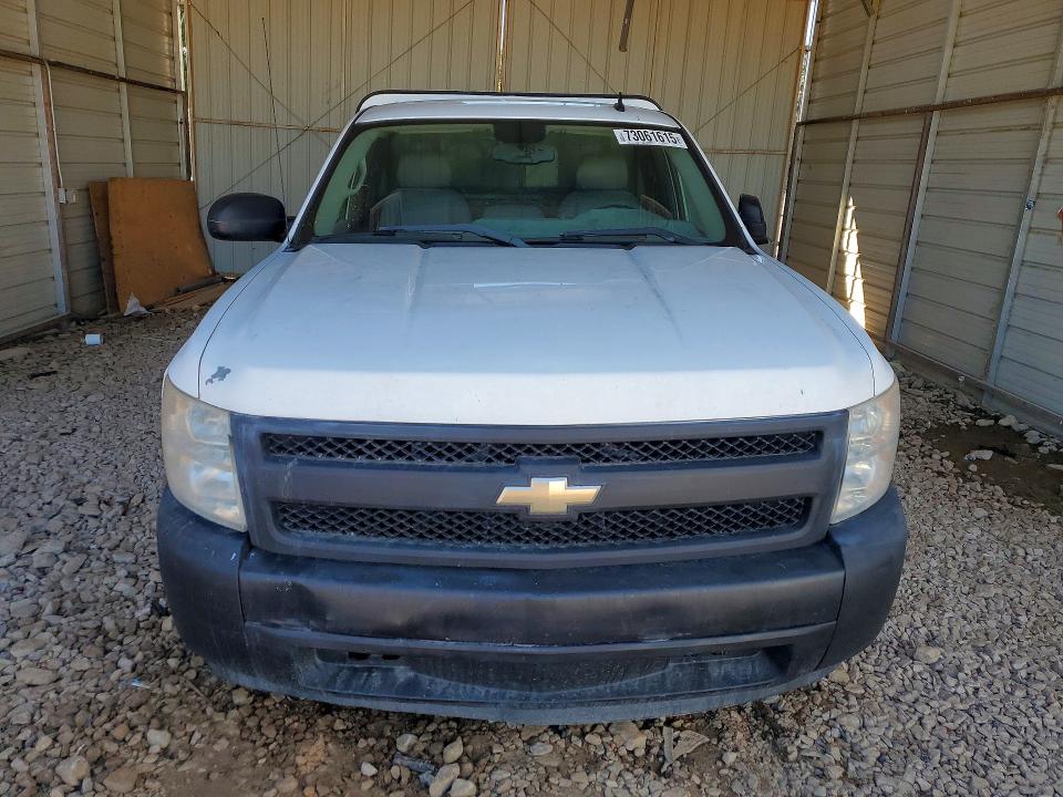 Photo 5 from auction – 2008 CHEVROLET SILVERADO with VIN 1GCEC14X58Z154799