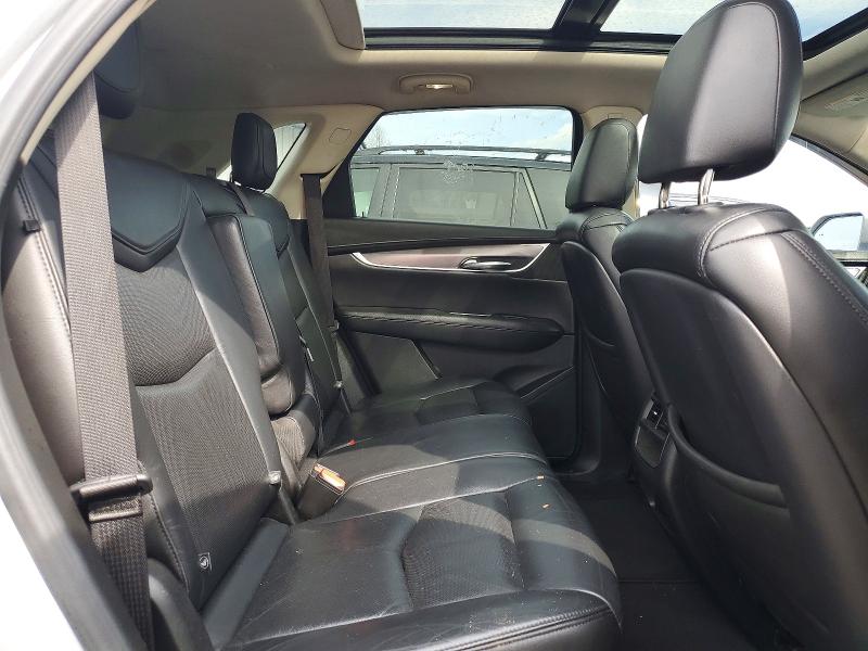Photo 11 from auction – 2018 CADILLAC XT5 with VIN 1GYKNFRS0JZ141207