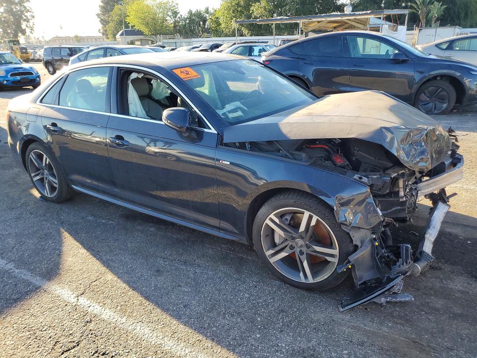 Photo 4 from auction – 2017 AUDI A4 with VIN WAUENAF41HN014718