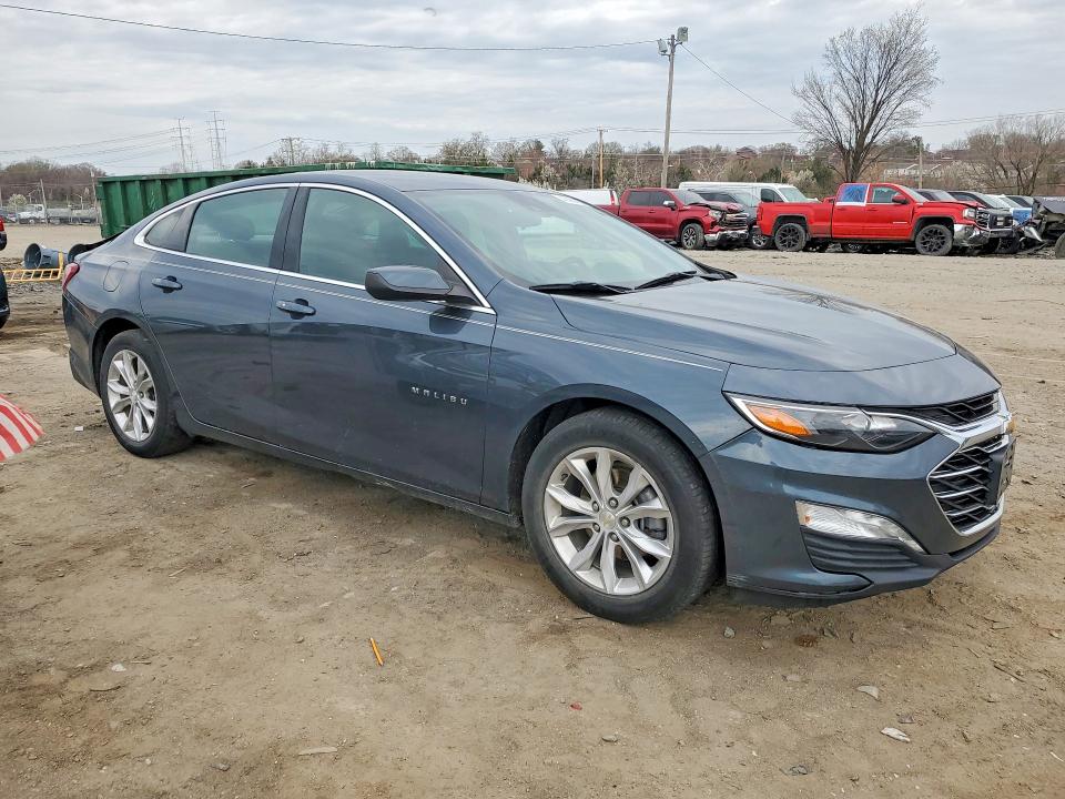 Photo 4 from auction – 2019 CHEVROLET MALIBU with VIN 1G1ZF5SU3KF209230