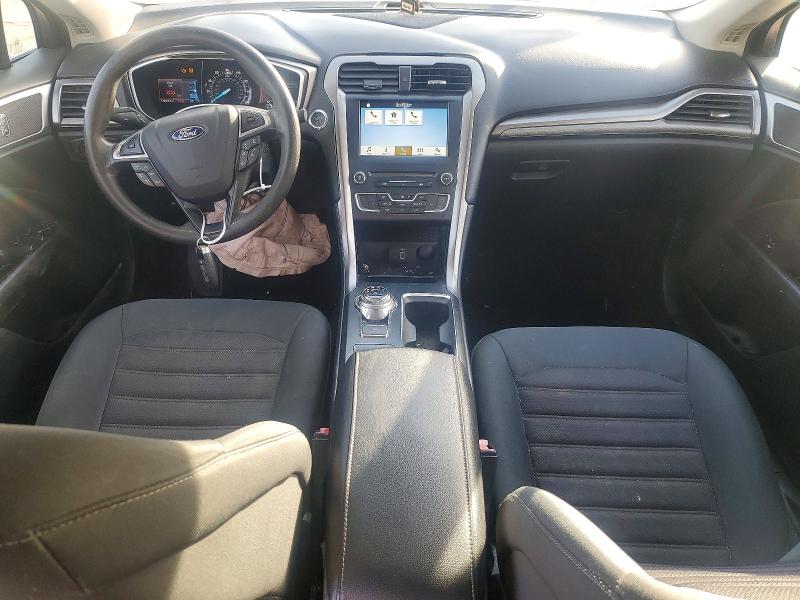 Photo 8 from auction – 2017 FORD FUSION with VIN 3FA6P0HD5HR239915