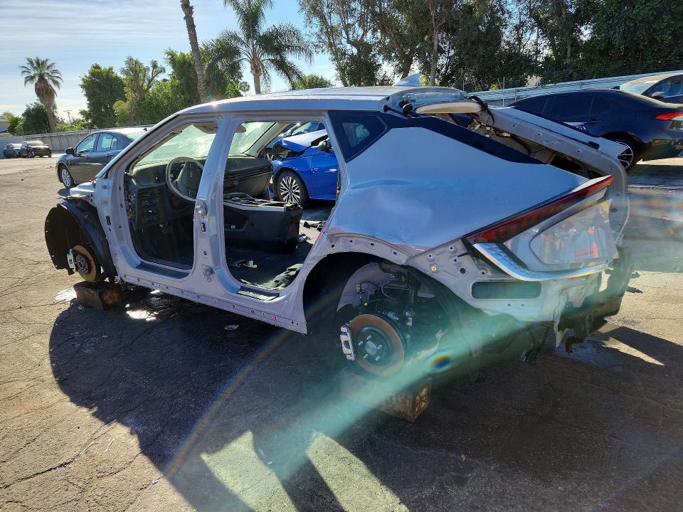 Photo 2 from auction – 2025 KIA EV6 with VIN 5XYC34JA5SG014072