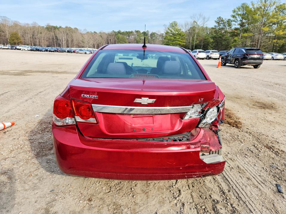 Photo 6 from auction – 2014 CHEVROLET CRUZE with VIN 1G1PC5SB0E7119188