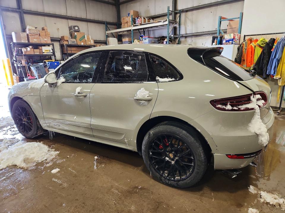 Photo 2 from auction – 2018 PORSCHE MACAN with VIN WP1AG2A50JLB60013