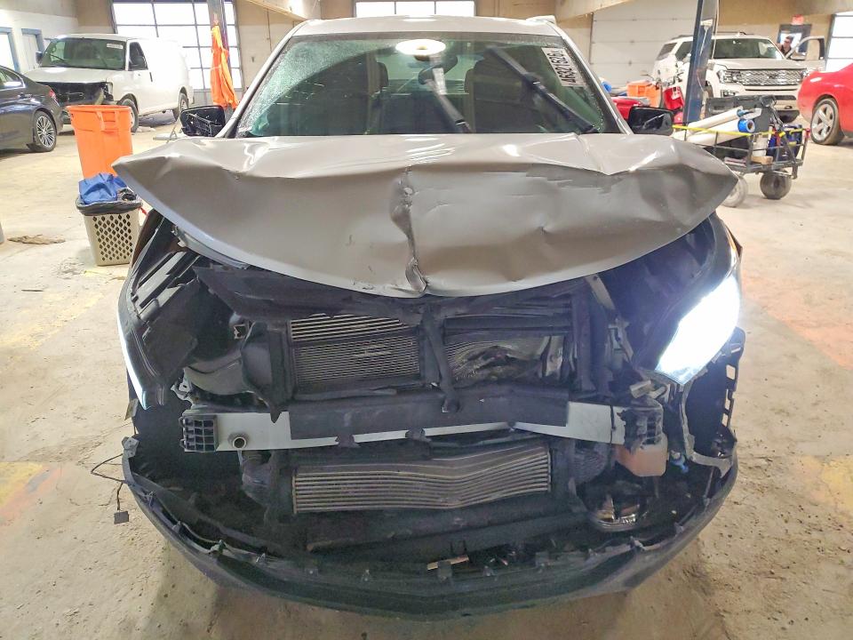 Photo 5 from auction – 2020 CHEVROLET EQUINOX with VIN 3GNAXKEV3LS590442
