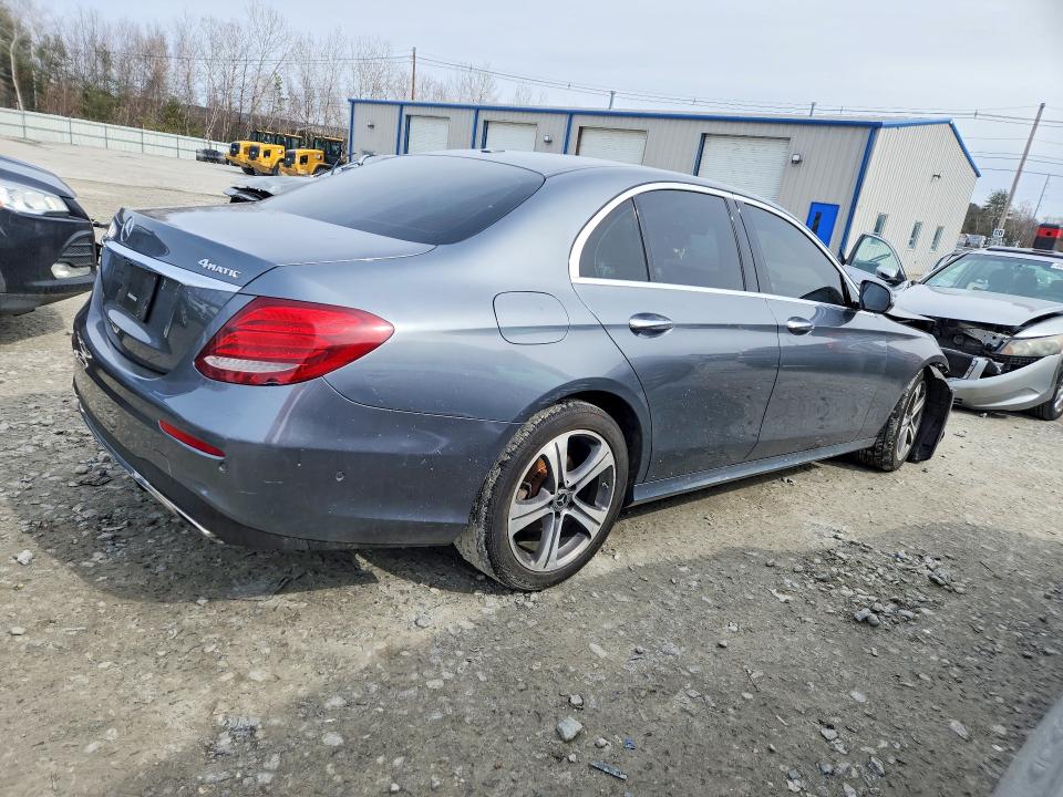 Photo 3 from auction – 2019 MERCEDES-BENZ E with VIN WDDZF4KB1KA585072
