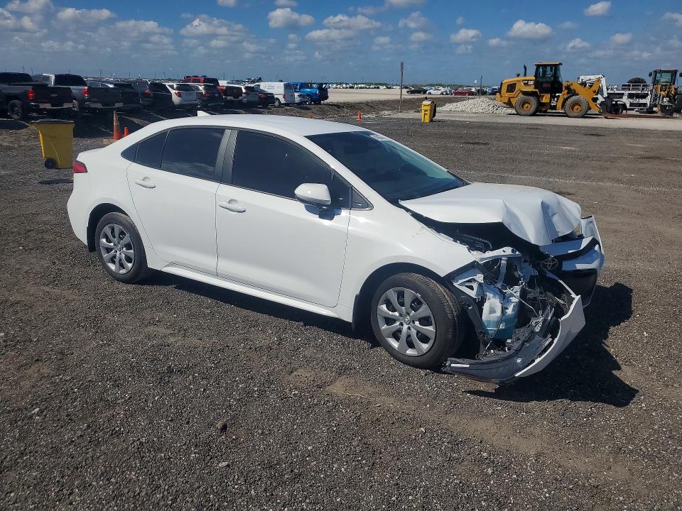 Photo 4 from auction – 2026 TOYOTA COROLLA with VIN 5YFB4MDE8TP381715