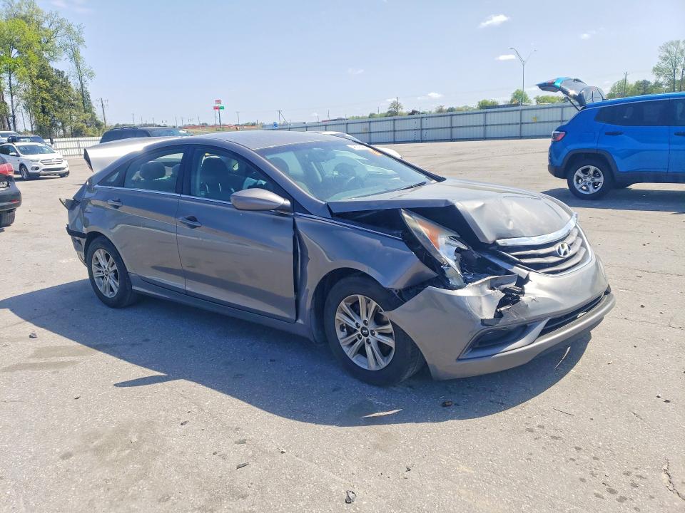 Photo 4 from auction – 2012 HYUNDAI SONATA with VIN 5NPEB4AC5CH484643