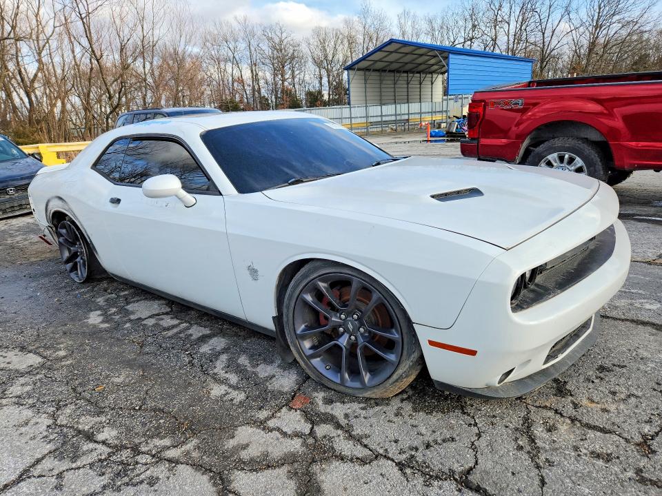 Photo 4 from auction – 2017 DODGE CHALLENGER with VIN 2C3CDZBT2HH513193
