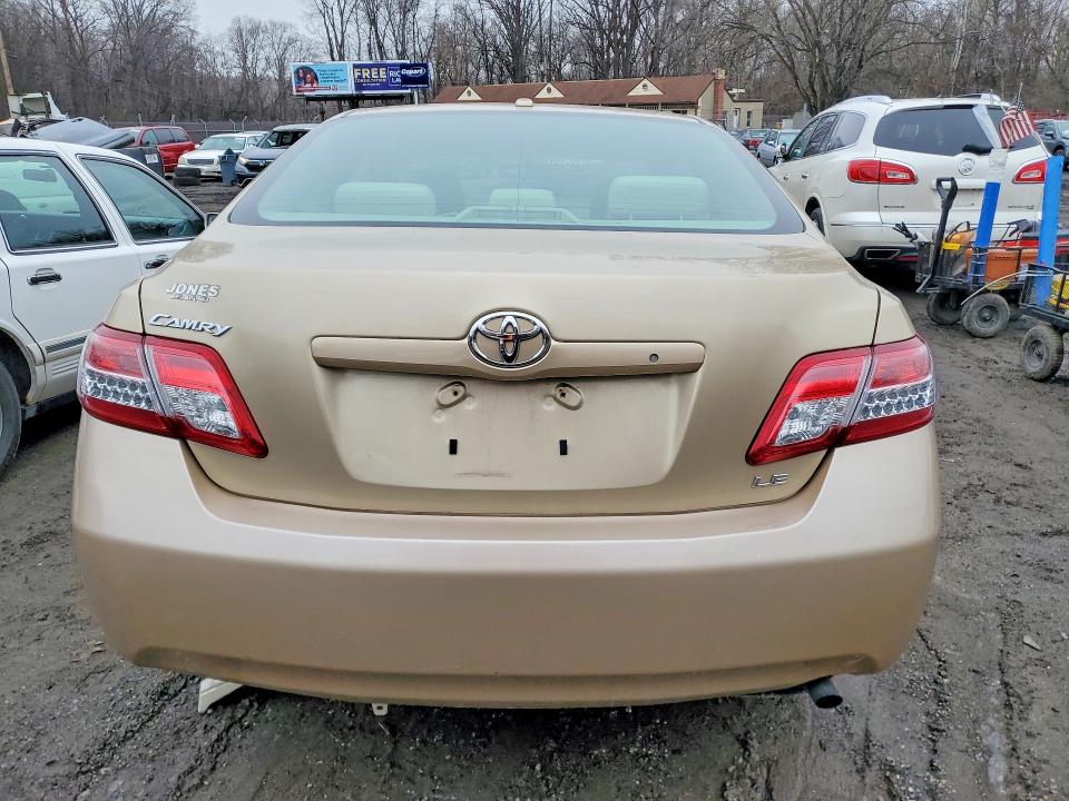 Photo 6 from auction – 2011 TOYOTA CAMRY with VIN 4T1BF3EK7BU681137