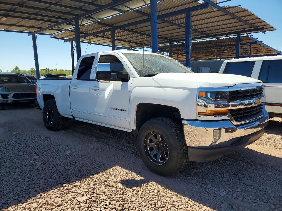 Снимка 4 от търг – 2018 CHEVROLET SILVERADO с VIN 1GCRCREC8JZ333310
