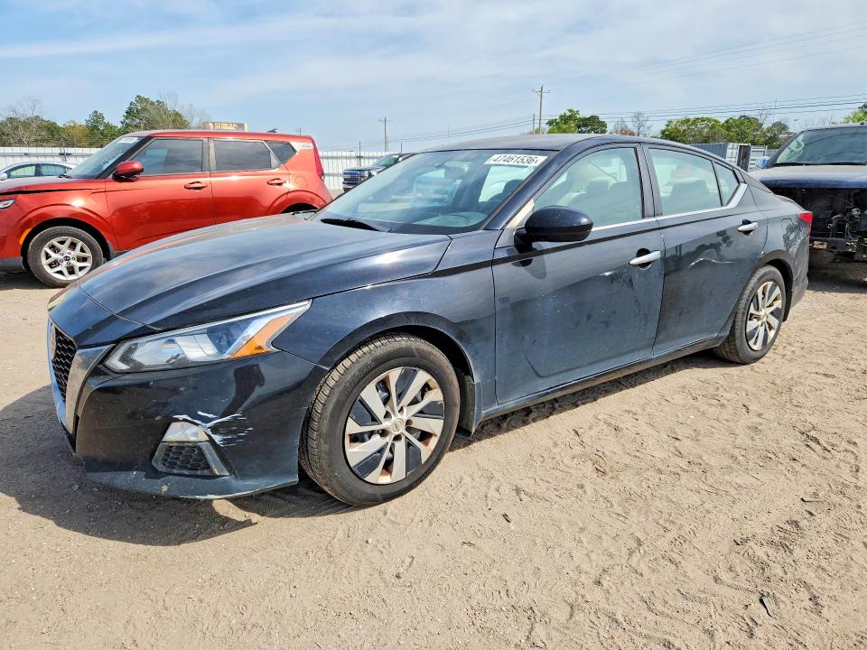 NISSAN ALTIMA 2019 with VIN 1N4BL4BV0KC112451 - Photo from auction