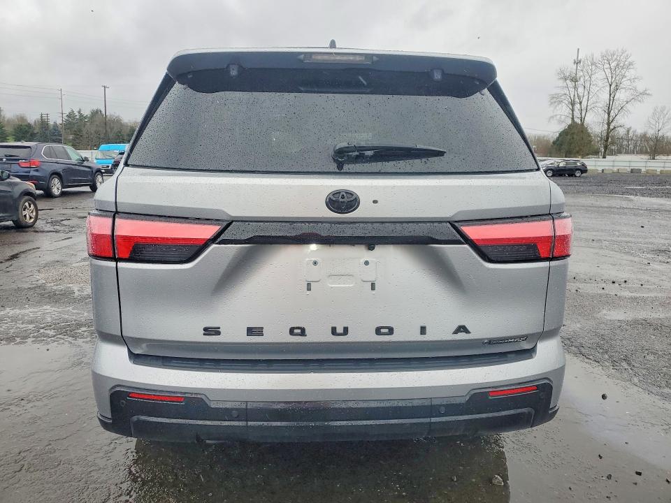 Photo 6 from auction – 2025 TOYOTA SEQUOIA with VIN 7SVAAABA1SX054274