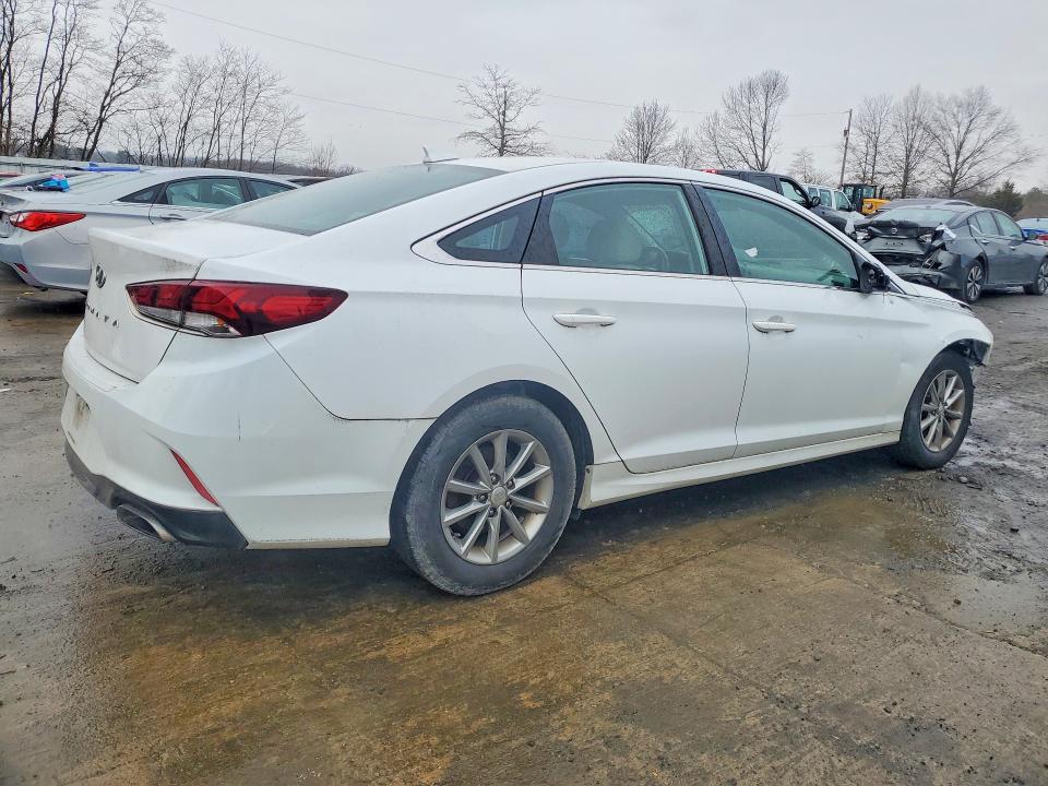 Photo 3 from auction – 2019 HYUNDAI SONATA with VIN 5NPE24AF0KH764608