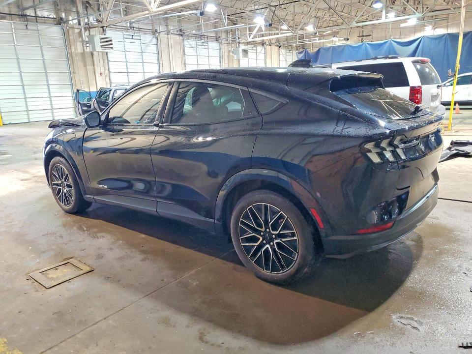 Photo 2 from auction – 2025 FORD MUSTANG MACH-E with VIN 3FMTK3SU8SMA43358