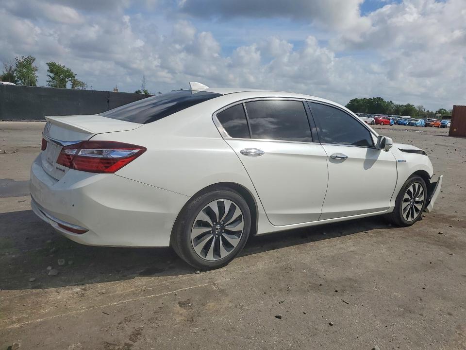Снимка 3 от търг – 2017 HONDA ACCORD с VIN JHMCR6F53HC023189