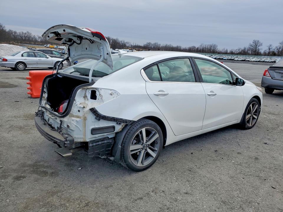 Photo 3 from auction – 2017 KIA FORTE with VIN 3KPFL4A8XHE037167