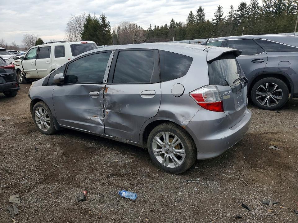 Photo 2 from auction – 2010 HONDA FIT with VIN JHMGE8H52AC804510