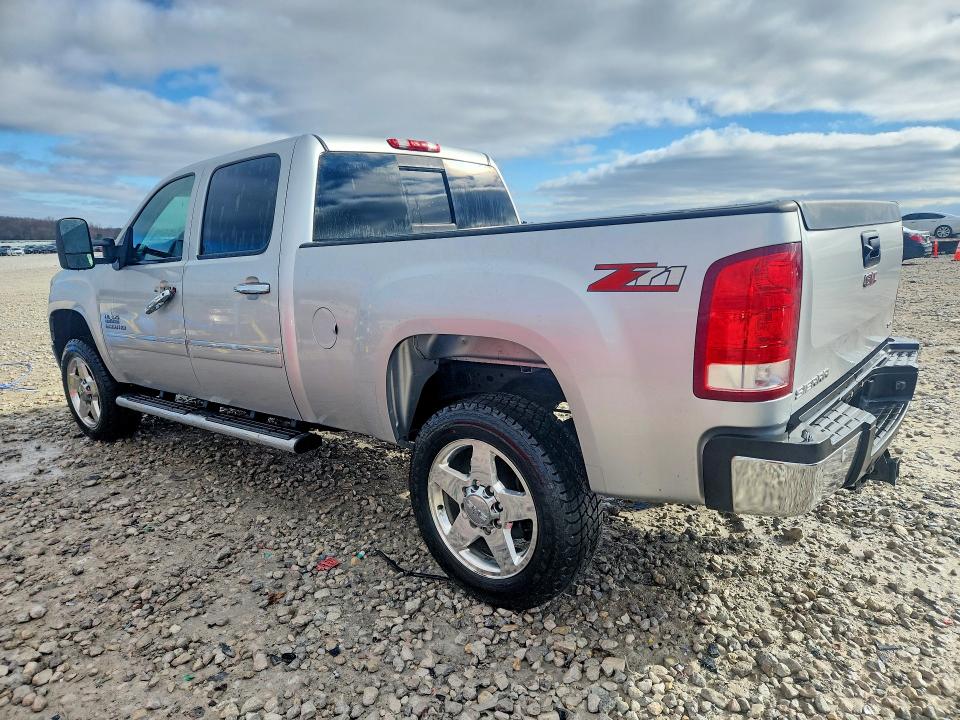 Zdjęcie 2 z aukcji – 2013 GMC SIERRA z VIN 1GT120E87DF111337