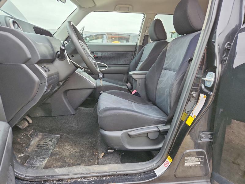 Photo 7 from auction – 2011 TOYOTA SCION with VIN JTLZE4FE4B1139715