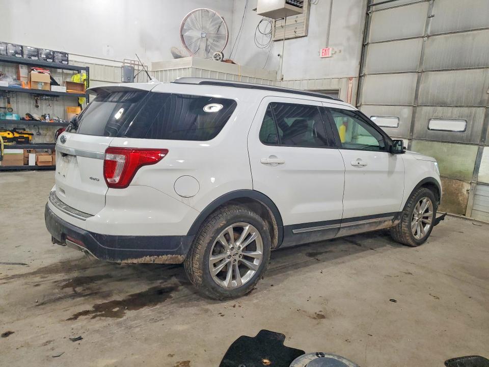 Photo 3 from auction – 2018 FORD EXPLORER with VIN 1FM5K8D83JGB08468