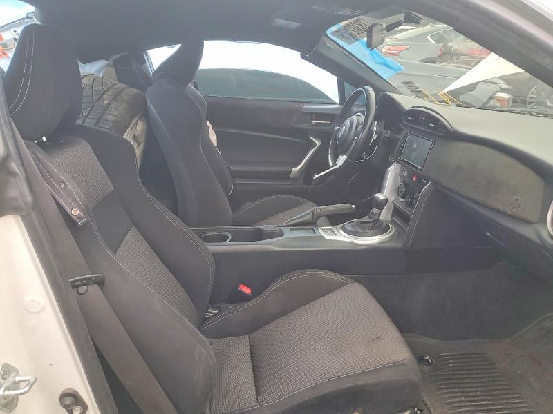 Photo 7 from auction – 2017 TOYOTA 86 with VIN JF1ZNAA19H8710894