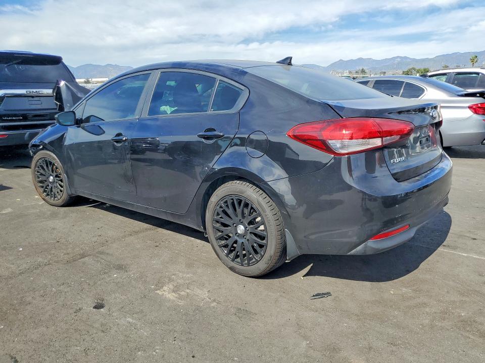 Photo 2 from auction – 2017 KIA FORTE with VIN 3KPFK4A79HE060000
