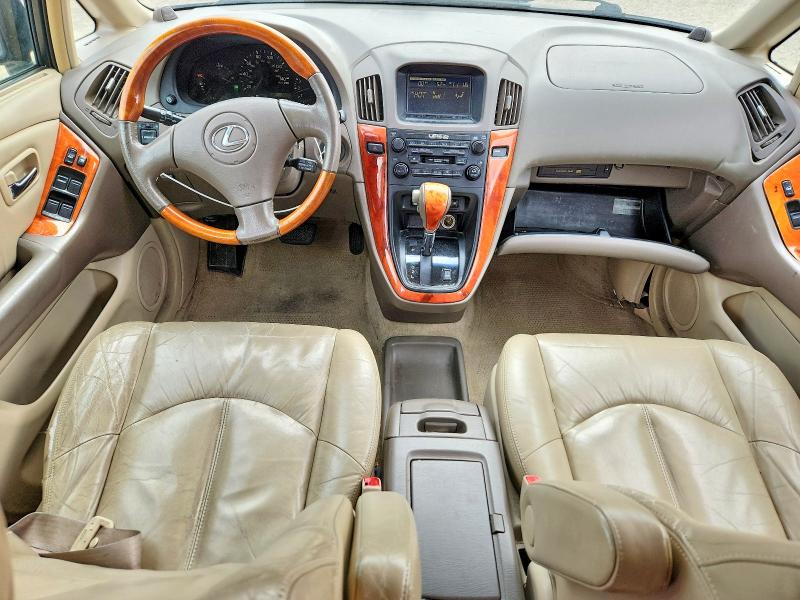 Photo 8 from auction – 2002 LEXUS RX 300 with VIN JTJHF10U920258074