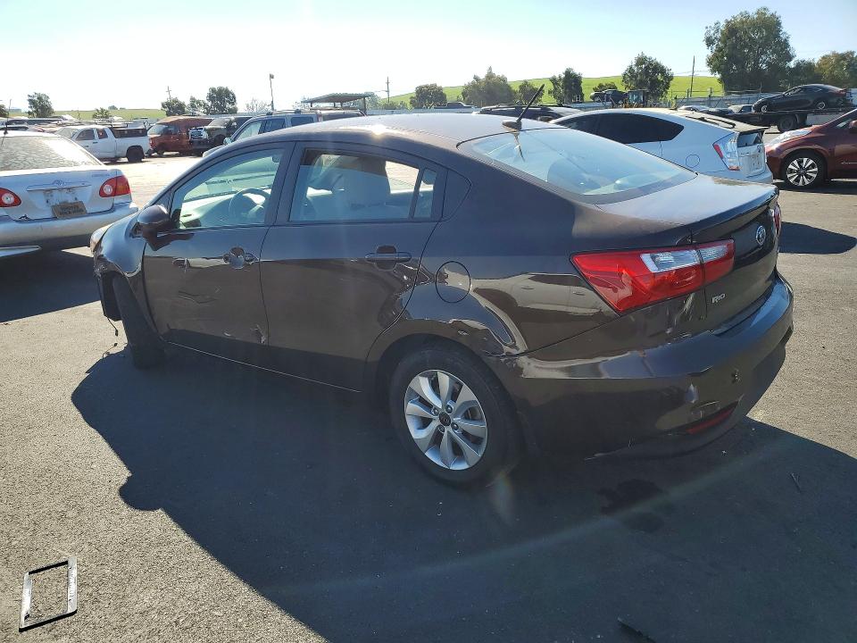 Zdjęcie 2 z aukcji – 2017 KIA RIO z VIN KNADN4A39H6025651