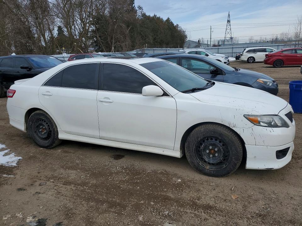 Photo 4 from auction – 2011 TOYOTA CAMRY with VIN 4T1BF3EK6BU768205
