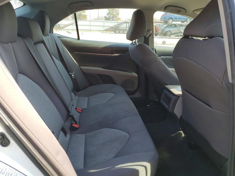 Photo 10 from auction – 2022 TOYOTA CAMRY with VIN 4T1C11AK9NU659027