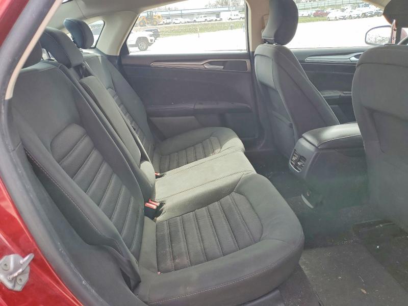 Photo 10 from auction – 2019 FORD FUSION with VIN 3FA6P0LU1KR257360