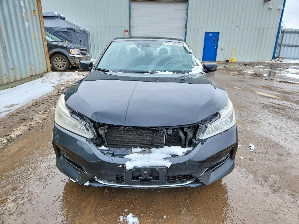 Photo 5 from auction – 2017 HONDA ACCORD with VIN JHMCR6F71HC800065