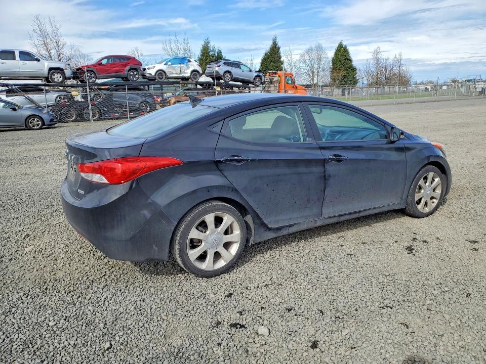 Photo 3 from auction – 2012 HYUNDAI ELANTRA with VIN KMHDH4AE9CU271871