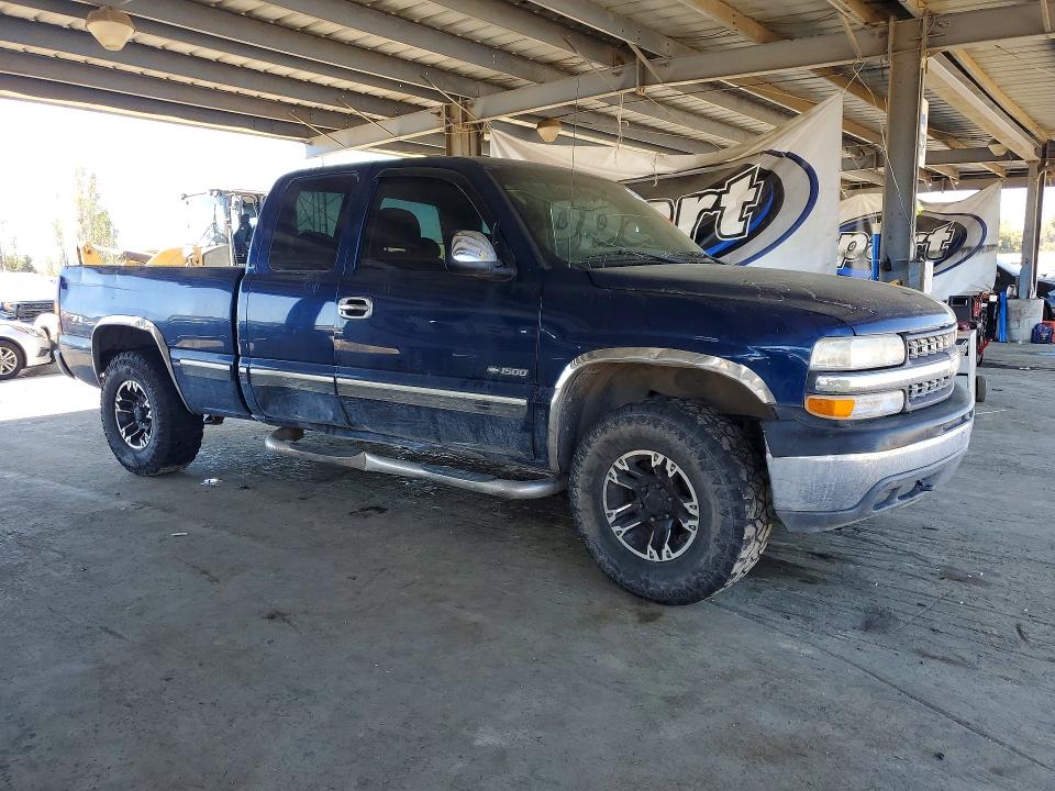 Photo 4 from auction – 2001 CHEVROLET SILVERADO 1500 with VIN 2GCEK19T711364733
