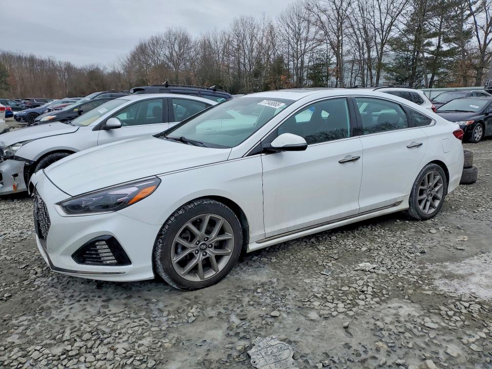 HYUNDAI SONATA 2018 with VIN 5NPE34AB8JH680576 - Photo from auction