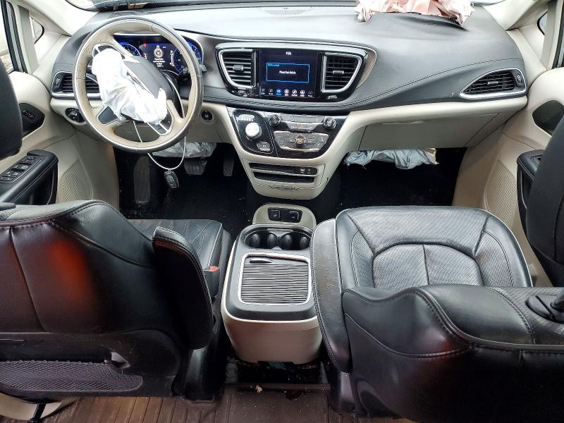 Photo 8 from auction – 2019 CHRYSLER PACIFICA with VIN 2C4RC1GG5KR551931