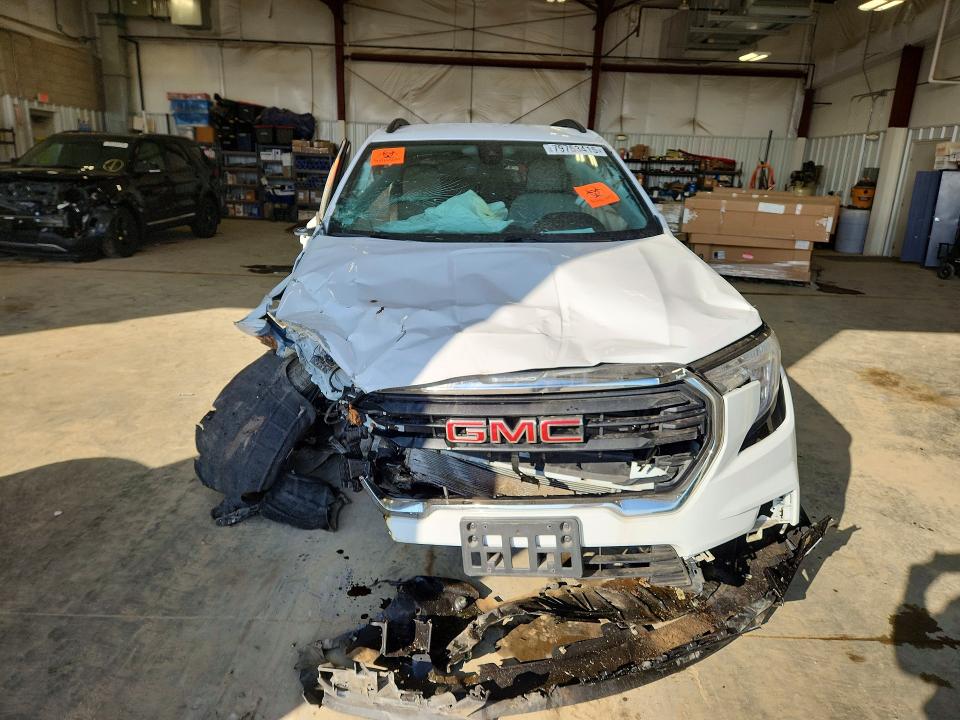 Photo 5 from auction – 2023 GMC TERRAIN with VIN 3GKALTEG8PL238215
