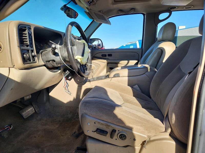 Photo 7 from auction – 2005 CHEVROLET SUBURBAN with VIN 3GNFK16Z65G250109