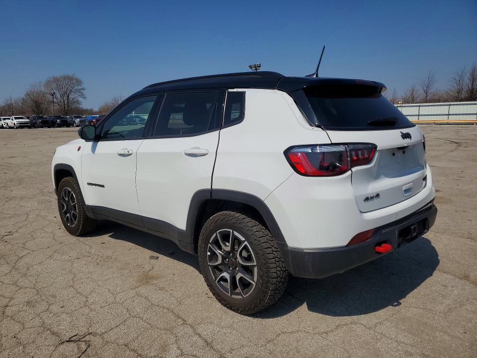 Photo 2 from auction – 2025 JEEP COMPASS with VIN 3C4NJDDN6ST525702