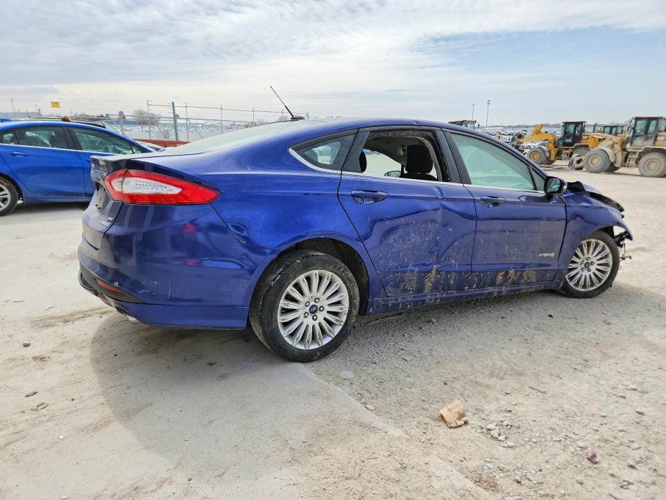 Photo 3 from auction – 2015 FORD FUSION with VIN 3FA6P0LU7FR296489