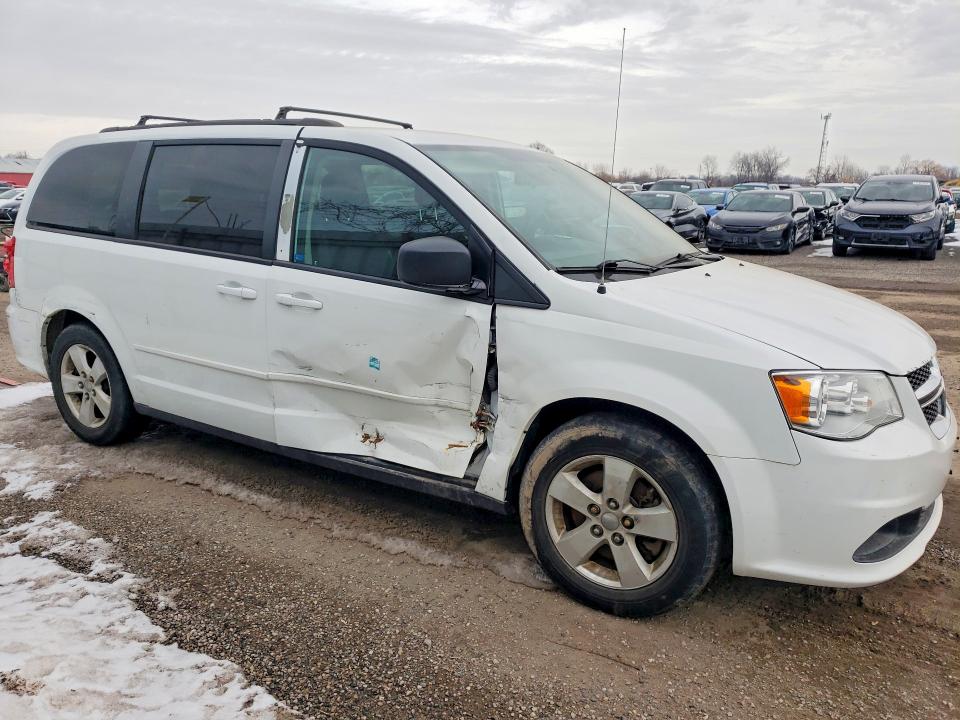 Photo 4 from auction – 2016 DODGE GRAND CARAVAN with VIN 2C4RDGBG7GR244744