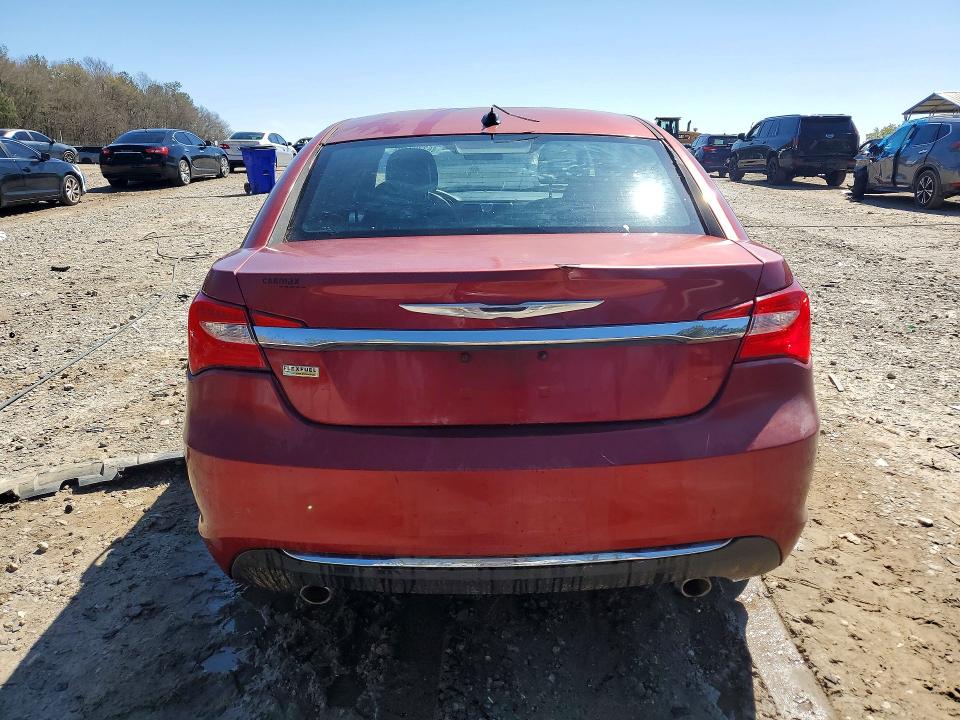 Photo 6 from auction – 2014 CHRYSLER 200 with VIN 1C3CCBBGXEN235675