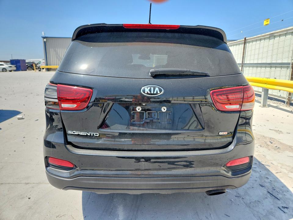 Снимка 6 от търг – 2019 KIA SORENTO с VIN 5XYPG4A35KG584287