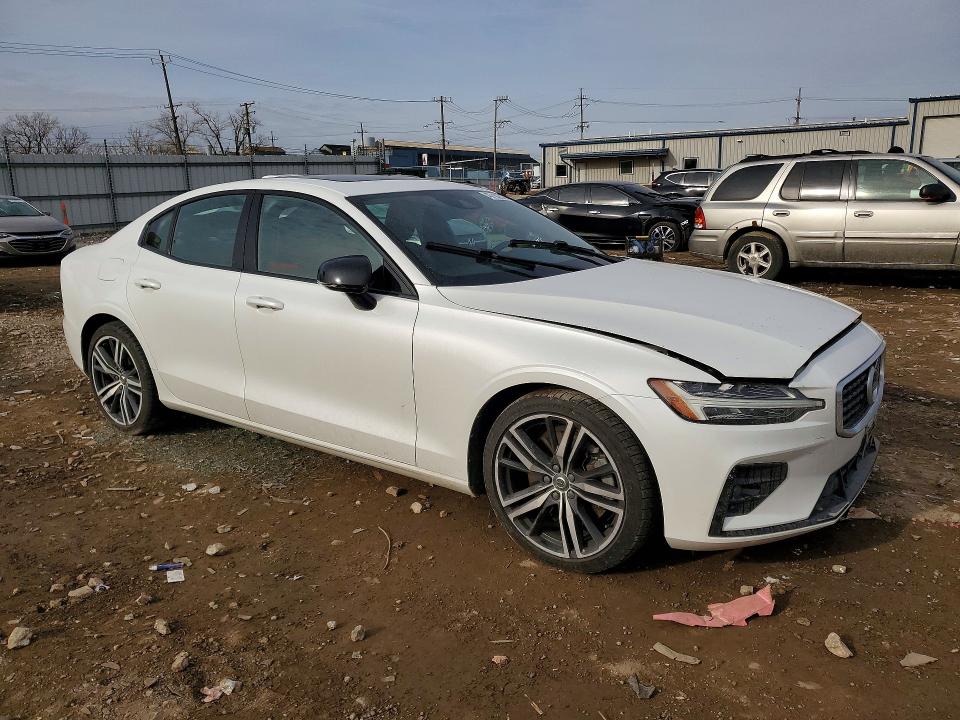 Photo 4 from auction – 2019 VOLVO S60 with VIN 7JRA22TM7KG014501