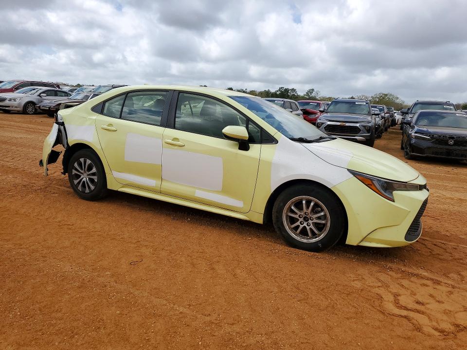 Photo 4 from auction – 2022 TOYOTA COROLLA with VIN JTDEAMDE6NJ040519