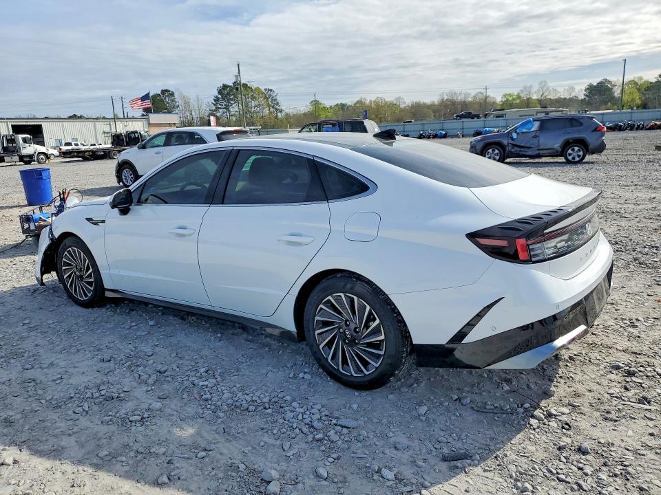 Photo 2 from auction – 2025 HYUNDAI SONATA with VIN KMHL54JJ4SA103802