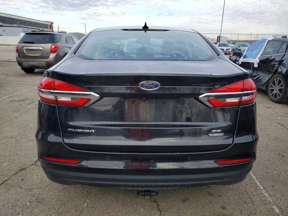 Photo 6 from auction – 2020 FORD FUSION with VIN 3FA6P0LU4LR158386