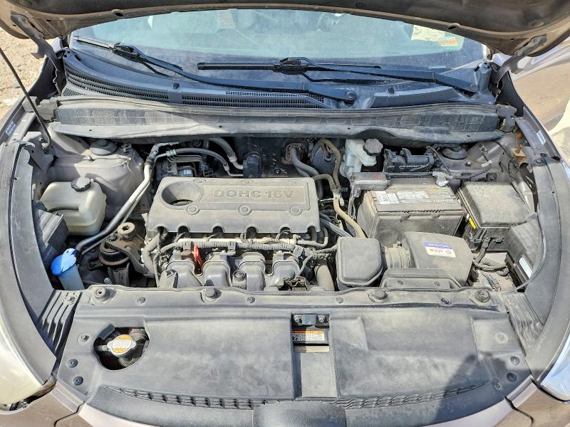 Photo 12 from auction – 2011 HYUNDAI TUCSON with VIN KM8JUCAC3BU201577