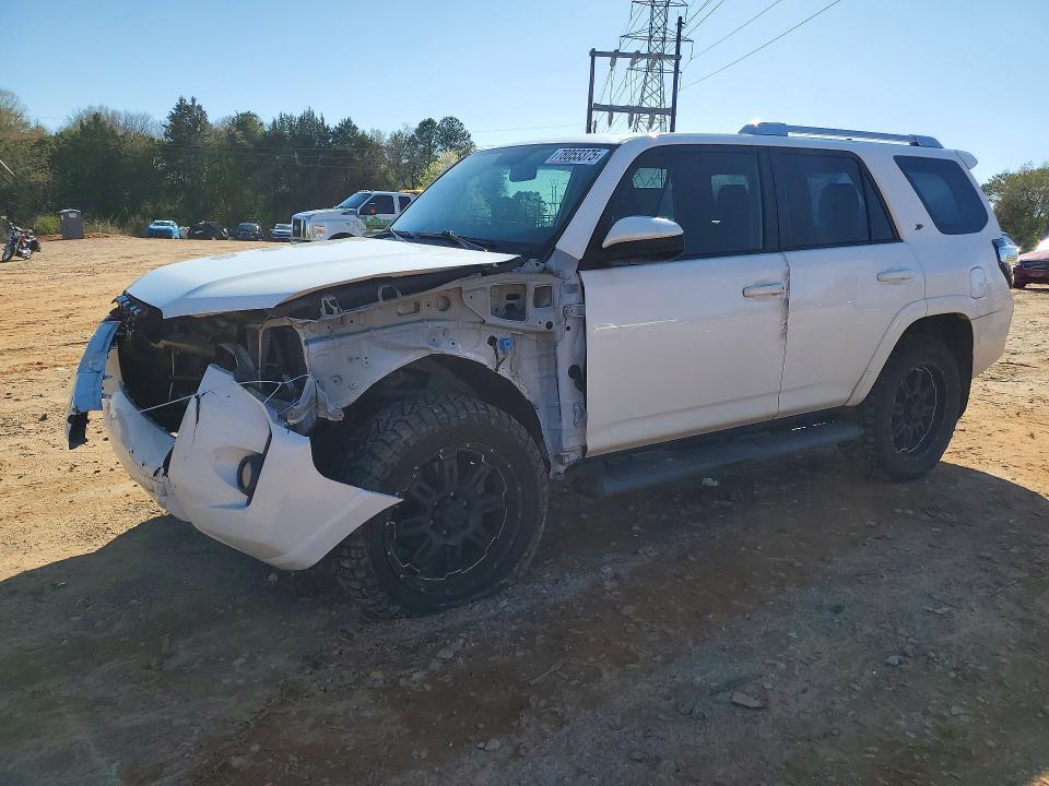 TOYOTA 4RUNNER 2017 with VIN JTEBU5JR9H5448657 - Photo from auction